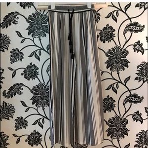 Zara Black and White palazzo pants